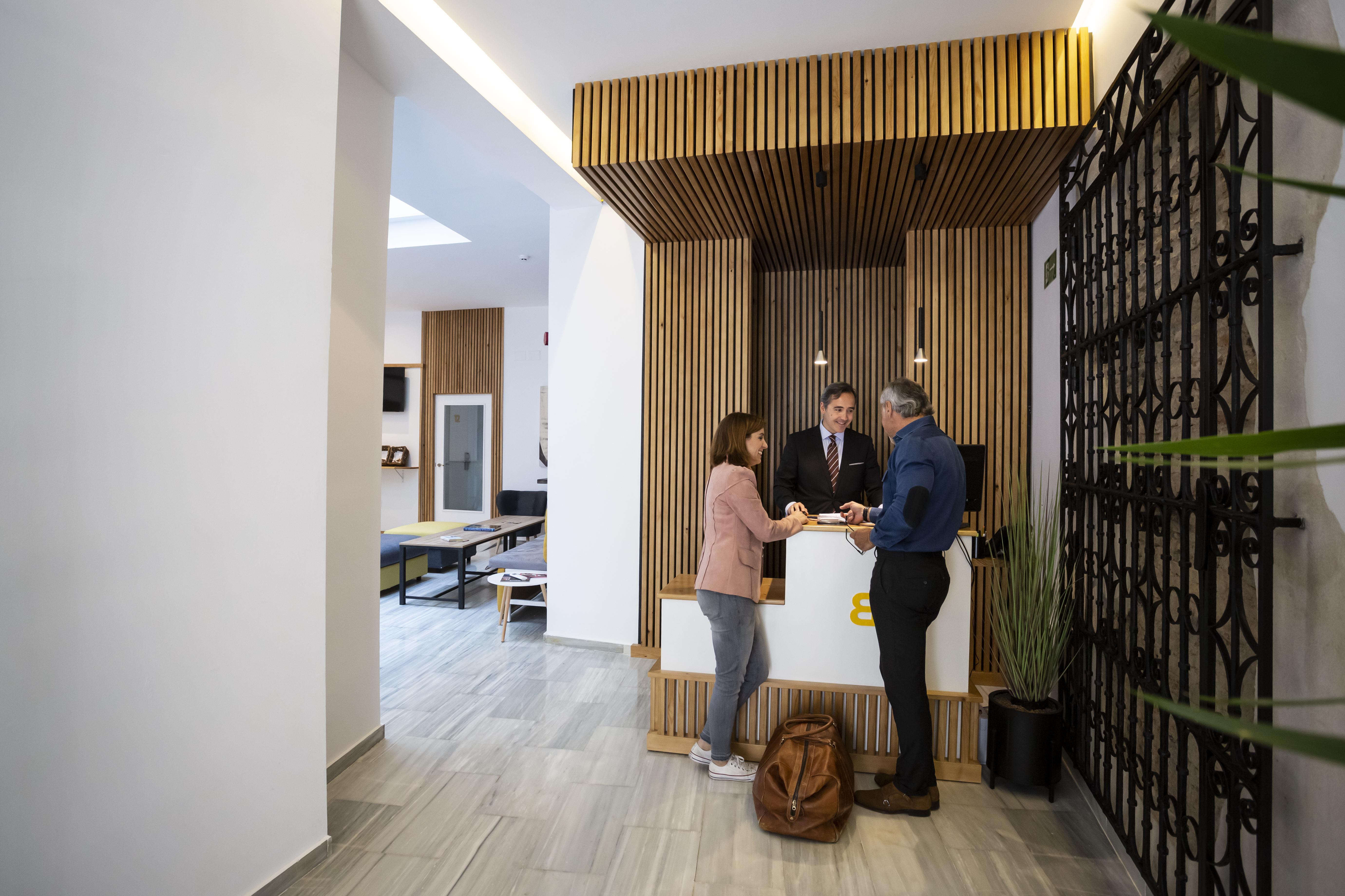 Basic Hotel Sevilla Catedral Luaran gambar