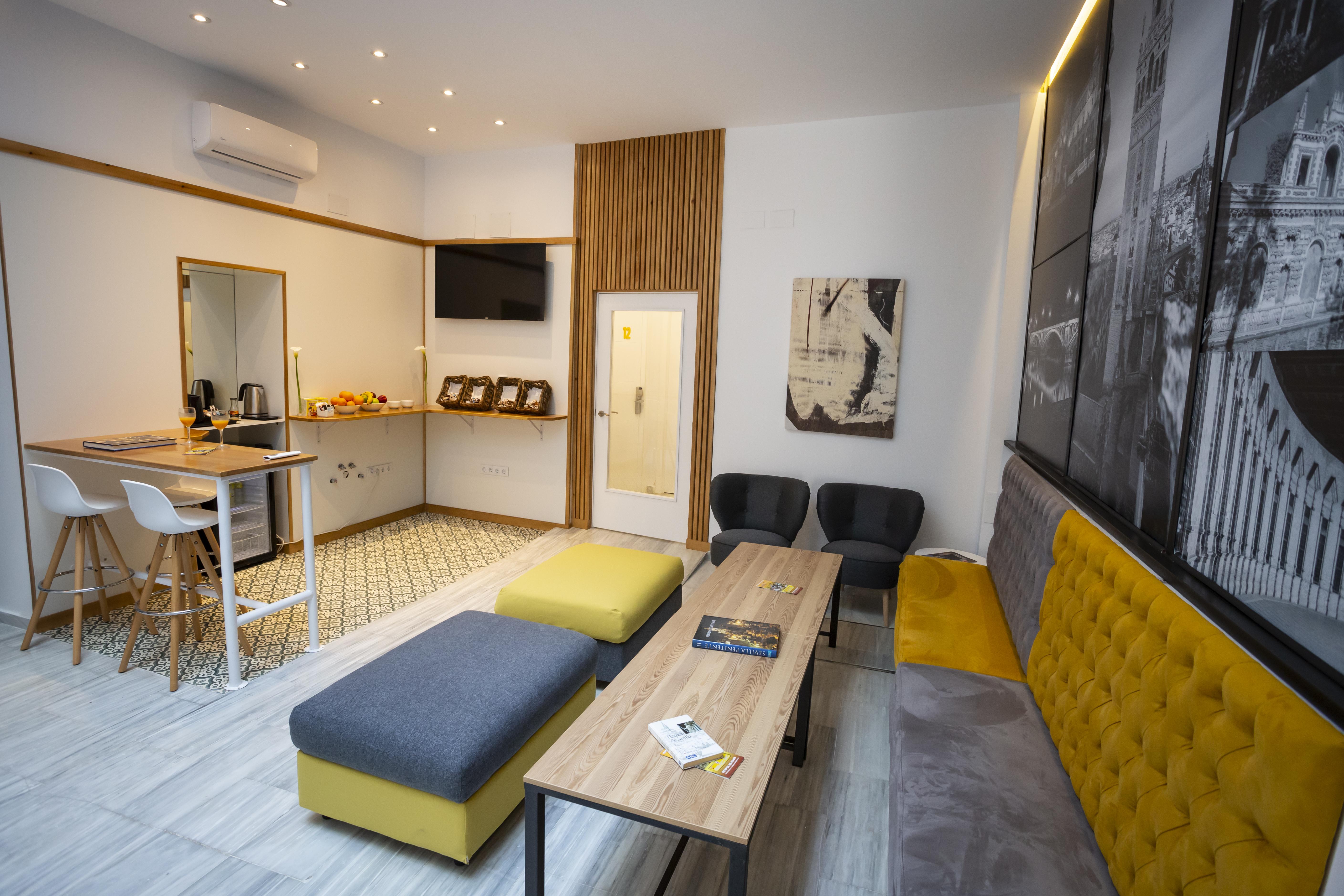 Basic Hotel Sevilla Catedral Luaran gambar