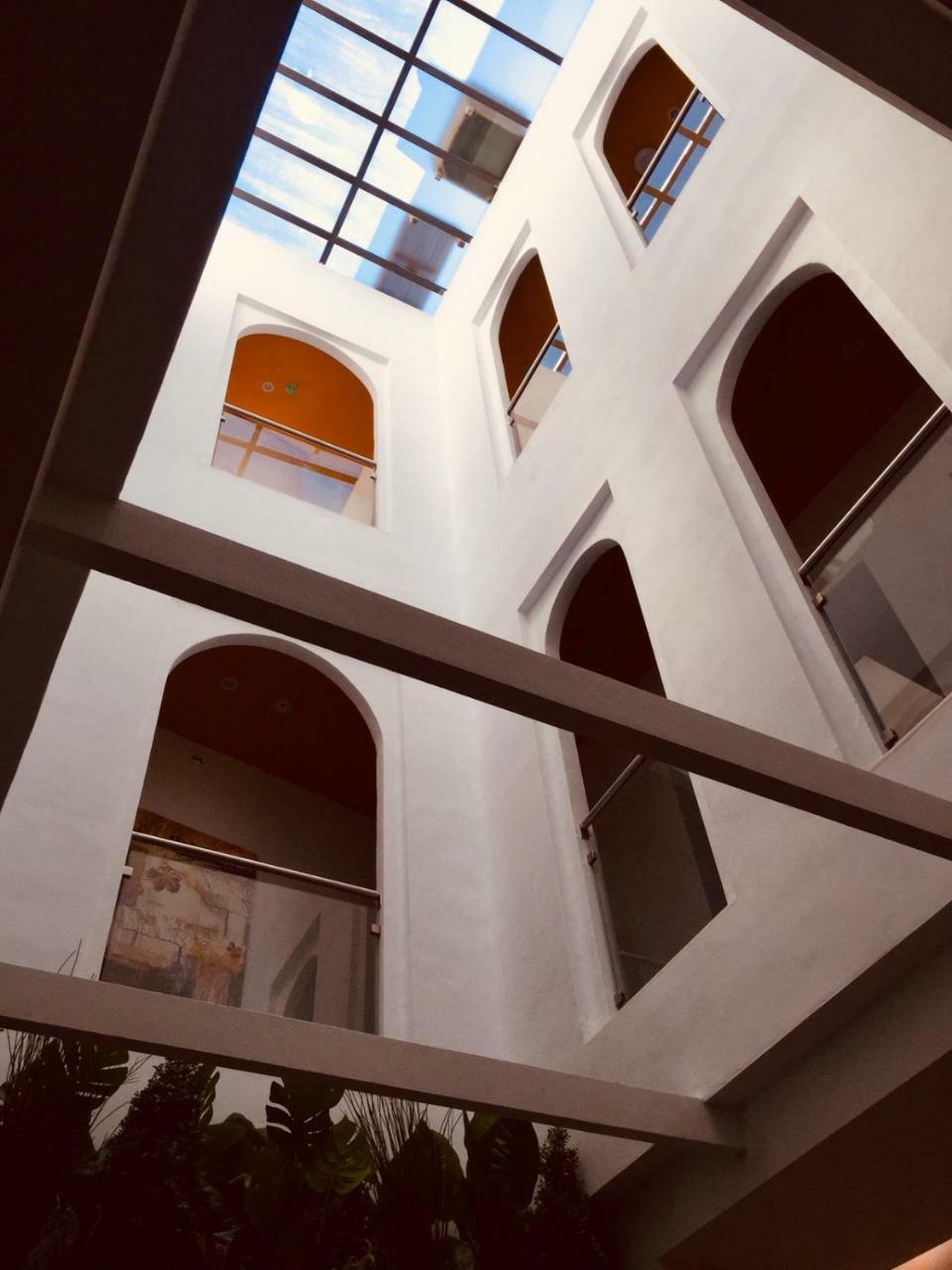 Basic Hotel Sevilla Catedral Luaran gambar