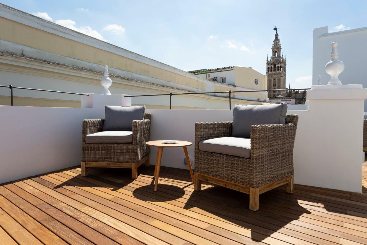 Basic Hotel Sevilla Catedral Luaran gambar